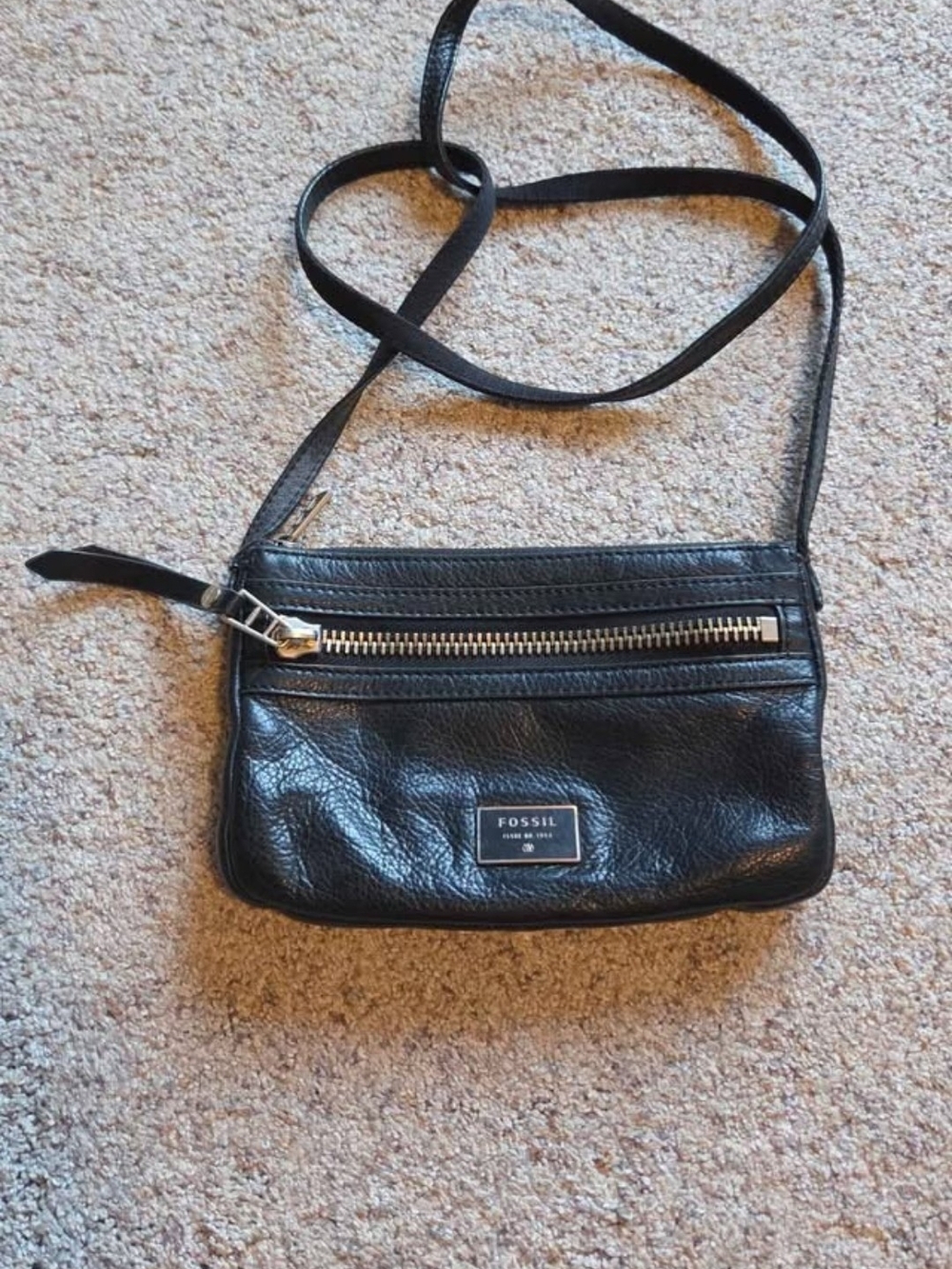 Fossil Black Leather Crossbody with Front Zip Pocket